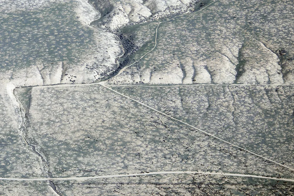 Aerial photograph of the San Andreas Fault on the Carrizo Plain with offset channels showing lateral strike-slip motion